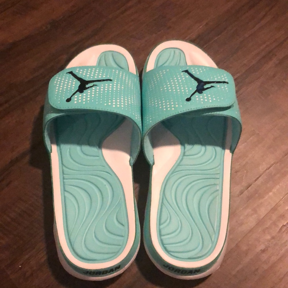 Men’s jordon slide on sandals